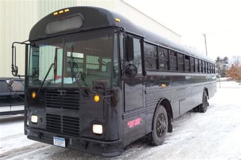 mankato party bus ”