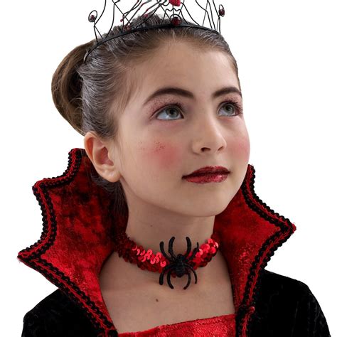 maquiagem vampira infantil  Veja mais ideias sobre maquiagem de vampiro, maquiagem de halloween assustador, maquiagem de hallowen