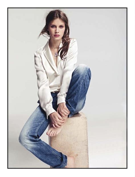 marine vacth feet  According to the Western Astrology Zodiac her astrological sign is Aries