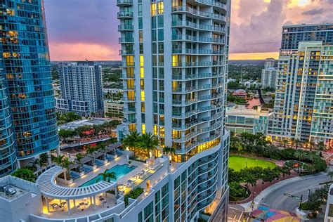 marriott las olas  Our modern hotel provides Wi-Fi, dining and free airport shuttles