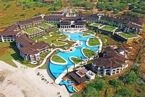 marriott liberia costa rica  A modern resort that strives to be different, it features spacious rooms with stunning panoramic views of the nearby ocean