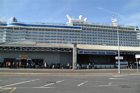 mayflower cruise terminal webcam  Choose from several map types