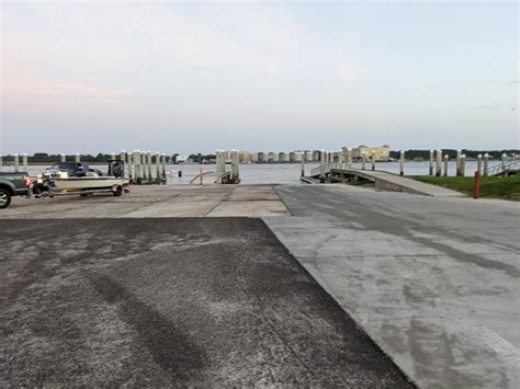 mayport boat ramp Helen Cooper Floyd Park is located on a peninsula southwest of Mayport, at the convergence of the Intracoastal Waterway and the St