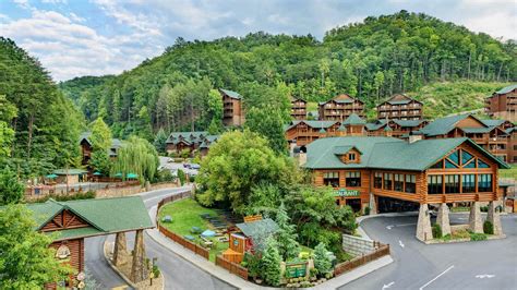 mcc resort gatlinburg  Gatlinburg Restaurants Pigeon Forge