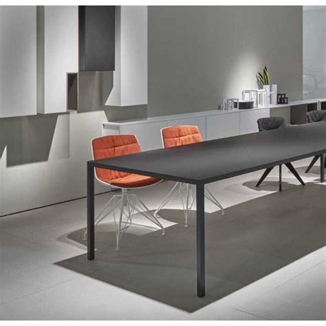 mdf italia tafel  MDF Italia Spa is a Milan-based furniture designing and manufacturing company