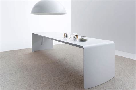 mdf italia tafel Dimensions The Tense table is an icon of the MDF Italia collection, a project which develops and evolves in terms of its own TENSITY