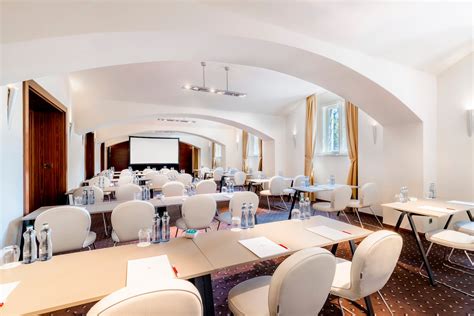 meeting rooms in prague 8/10 Exceptional! (992 reviews) Flexible booking options on most hotels