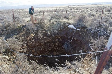 mel's hole ellensburg wa  Over time people became suspicious of his findings