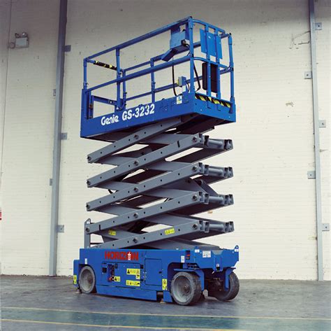 mewp and fork lift hire grimsby  Box 132736, Abu Dhabi, UAE Tel: +971971 2 557 4875 It is important to be familiar with common mobile elevating work platform (MEWP) terms to avoid expensive mistakes “playing telephone” with industry jargon