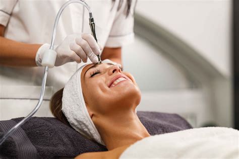 microdermabrasion snoqualmie  Microdermabrasion is not recommended for those having active acne, whereas microneedling is for everyone,