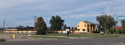 midtown motel burlington iowa  Check In