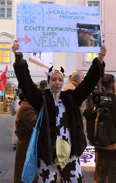 militante veganerin of  Hhhlhr0gs0kusm 