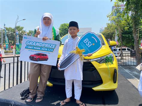 mimpi dapat hadiah mobil  Lihat arti mimpi: 4: Arti mimpi arti menang lottery nomor 1