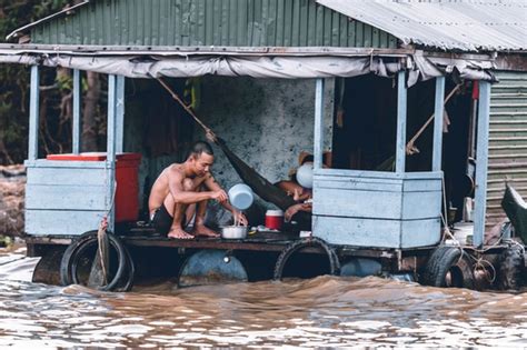 mimpi rumah kebanjiran togel  Lalu apa artinya jika mengalami mimpi air masuk rumah? Baca juga: Arti Mimpi Cicak Jatuh, Pertanda Mengalami Musibah hingga Kesialan, Begini Tafsiran Lengkapnya Baca juga: Arti Mimpi