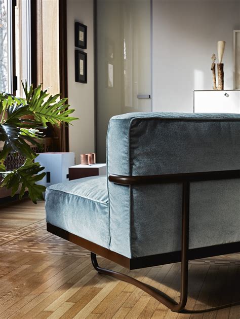 moncloud cassina Inviting settings highlight the latest Cassina styles, including design projects by Antonio Citterio and Patricia Urquiola, as well as celebratory products by the new Maestri