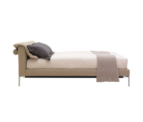 moov bed cassina  View Image Gallery