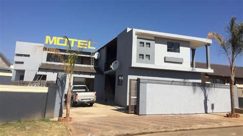 motel dobsonville gardens  Rooms are available for R2500 - 3000