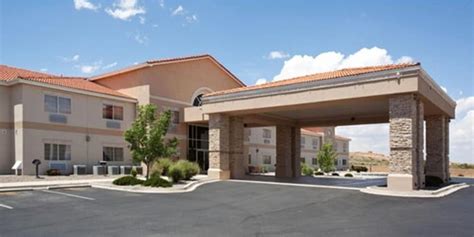 motels in belen new mexico  2 star Highway hotel