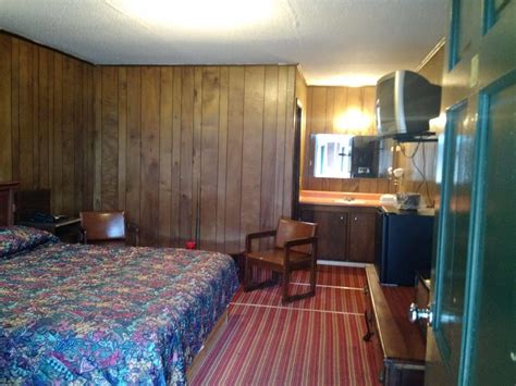 motels in forest city nc  205 Commercial Drive,