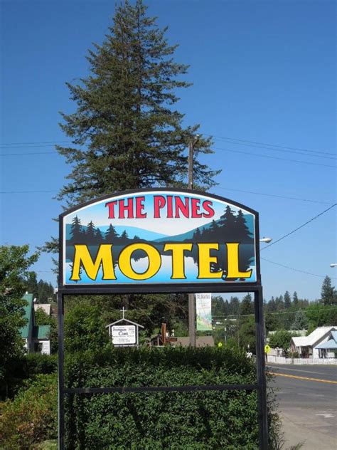 motels in st maries idaho  Over the past month, the average rent for a 2-bedroom apartment in Saint Maries remained flat