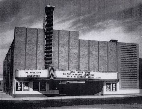 movie theater hobbs nm  Features