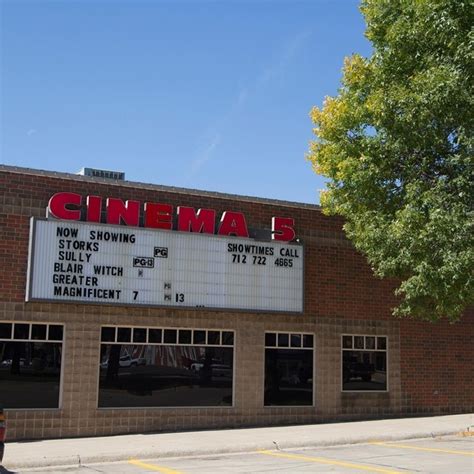 movie theater in sioux center Settle in, put your feet up, and enjoy the show in oversize, electric-powered reclining Luxury Loungers—many seats are heated for ultimate relaxation