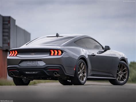 2024 mustang gt 0-60. Jul 25, 2023 · The base 2024 GT now out-gooses 2023’s top-of-the-line 470-hp Mach 1. The new GT gets 480 horses at a very Italian 7150 rpm—or 486 horsepower with the new active valve exhaust system, a $1225 stand-alone noise-making option. The torque figure of 415 pound-feet, or 418 with the fancy exhaust, is almost unchanged from last year. 