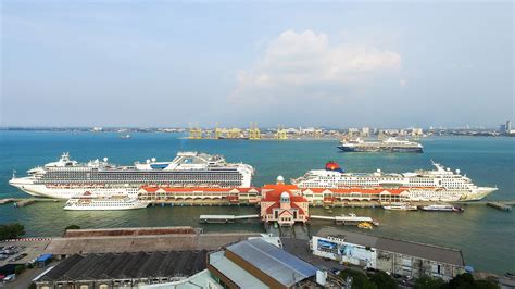 naik cruise di penang Kalau anda nak merasa naik bot dan pusing kawasan-kawasan tarikan sekitar bandar Kuala Terengganu ini, kami sarankan anda naik dengan Sekati Emas Boat Tour