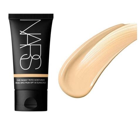 nars tinted moisturizer mini SPF 30 provides broad-spectrum protection