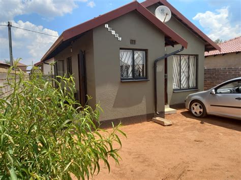 nedbank repossessed houses in protea glen  Gorgeous 3 bedroom house for sale in protea glen