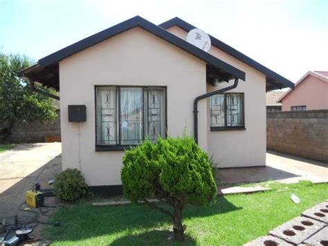 nedbank repossessed houses in protea glen  Highest Pending Offer is R 400,000