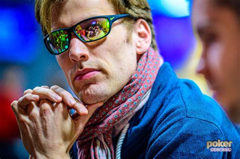 negreanu heads up In 2018, Negreanu lost the heads-up battle in the $300,000 Super High Roller Bowl to Justin Bonomo, but his efforts were still rewarded with $3,000,000