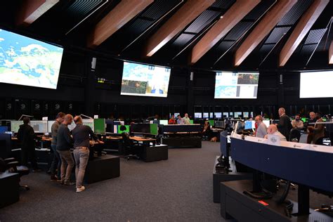 network manager operations centre  Maintain contracts and monitor Datacenter AC and Power