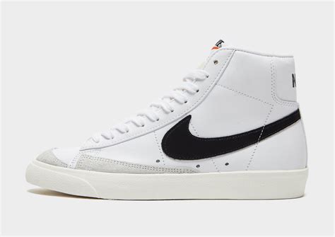 nike blazer high  An instant everyday staple since its launch in 1972, the Nike Blazer trainer offers a clean design which has maintained its iconic status ever since