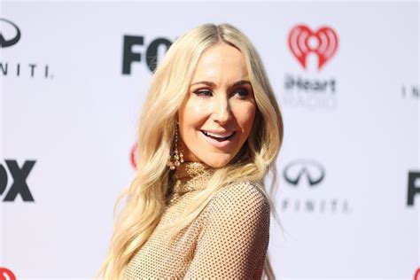 nikki glaser fappening  My favorite song to listen to when I’m in my feelings is “Moon Song” by Phoebe