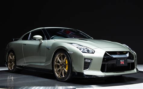 2024 nissan gt-r premium. The 2024 Nissan GT-R is offered in a Premium, T-spec and a NISMO version. The Premium version is powered by a 3.8L twin-turbocharged V6, which makes 565 horsepower and 467 pound-feet of torque. ... People who viewed the 2024 Nissan GT-R also viewed. 2024 BMW. 2 Series. Starting at $38,400 - $51,700. Get … 