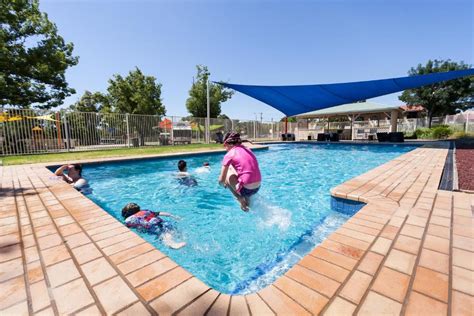 nrma dubbo holiday park Deluxe 2 Bedroom Cabin - Sleeps 6