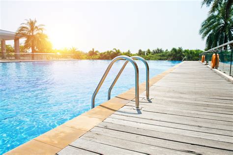 o que significa sonhar com piscina vazia  Um dos mais comuns é o mar, que geralmente evoca sensações de vastidão, incerteza e possibilidade