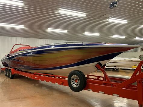 offshore performance boats for sale Yellowfin 34 is a mid-sized fishing boat with twin- and triple-engine capacity