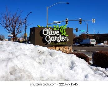 olive garden cheyenne and rainbow  Closed now : See all hours