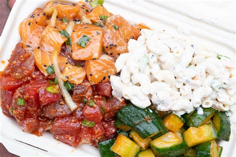 ono poke bar foto  Each recipe crafted by our executive chef, Lawrence Hui, is influenced by traditional Hawaiian cuisine