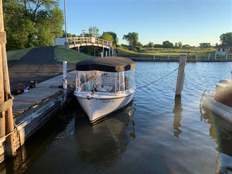 oshkosh boat rentals com