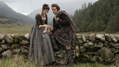 outlander staffel 1 kostenlos  While on a second honeymoon in Scotland, former army nurse Claire stumbles on a gateway to the past and falls in with a band of Highland rebels