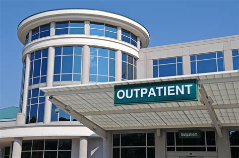 outpatient treatment programs near me  Private vs