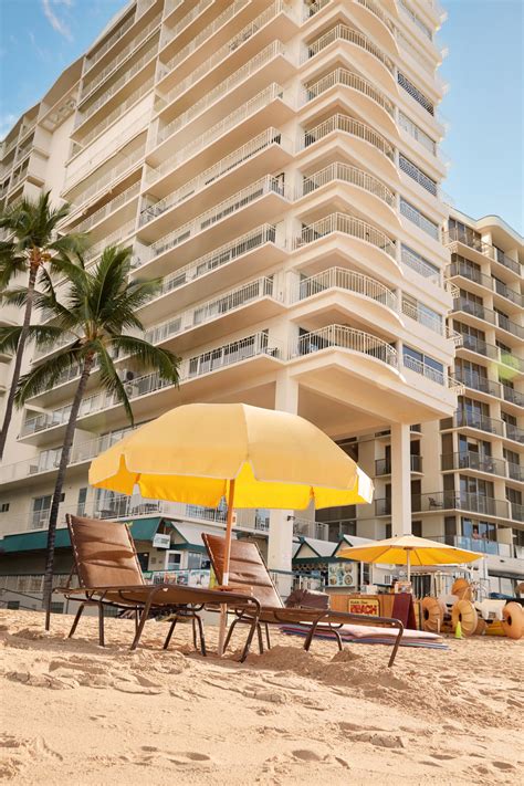 outrigger condos waikiki  Ceiling fan