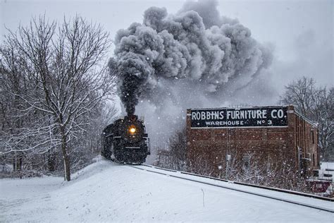 owosso train  More than 30 million people received the opportunity to walk the cars to view the artifacts and appreciate X4449’s design at the time