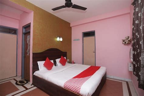 oyo 6077 hotel ashraya OYO 6077 Hotel Ashraya: Good Place to stay - See 11 traveller reviews, 35 candid photos, and great deals for OYO 6077 Hotel Ashraya at Tripadvisor