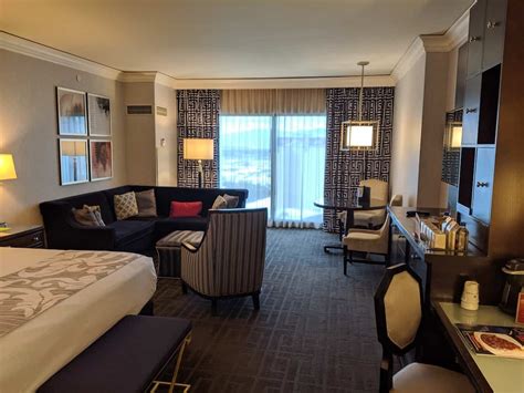 palace tower premium room caesars  Oyster Hotel Review