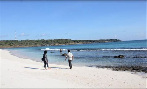 pantai oesina kupang Pantai Lasiana, Destinasi Wisata Bahari yang Kaya Pesona di Kupang