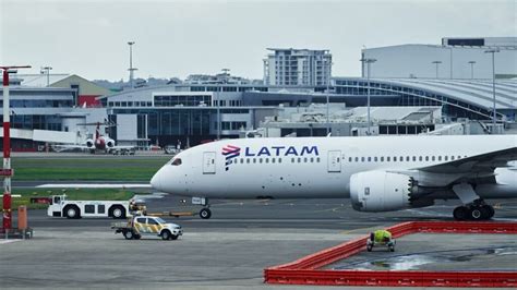 passagens aéreas promocionais de madrugada latam  Essas ofertas, como o nome sugere, não seguem um cronograma definido e têm duração limitada, mas os descontos podem chegar até 50% ou até 65% em